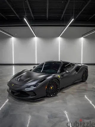 فيراري F8 2022