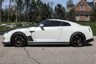 نيسان GT R 2016