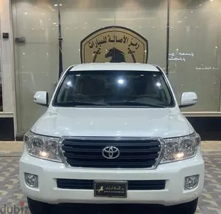 تويوتا لاند كروزر 2014