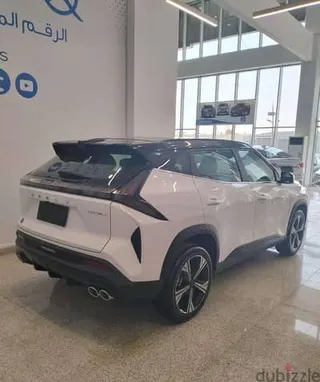 جيلي ستارراي 2025