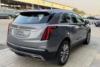 كاديلاك XT5 2022