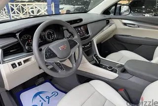 كاديلاك XT5 2022
