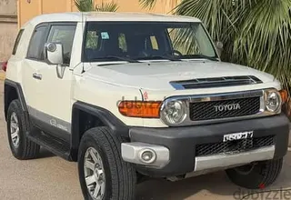 تويوتا FJ Cruiser 2016
