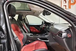 جاكوار F Type 2018