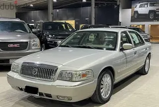 Mercury جراند ماركيز 2009