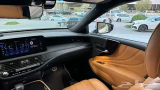 لكزس LS 2022