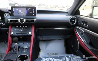 لكزس RC F Sport 2025