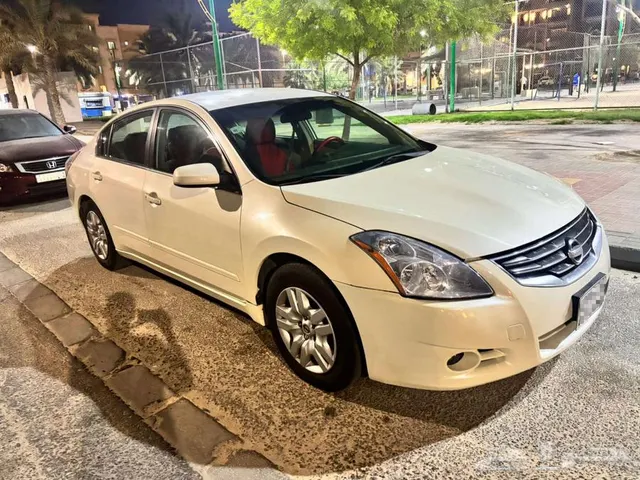 Nissan Altima 2010
