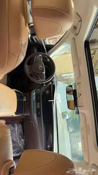 لكزس LS 2019