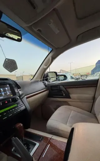 Toyota Land Cruiser GXR 2013