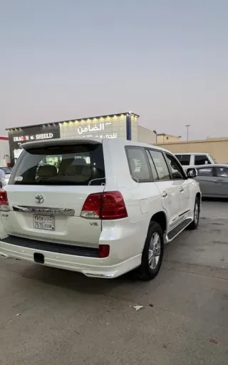 Toyota Land Cruiser GXR 2013