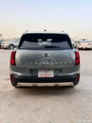 Mini Country Man 2025