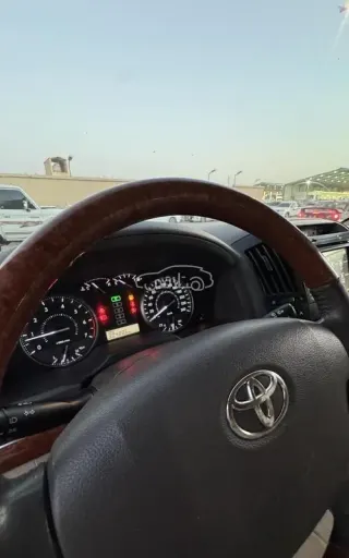 Toyota Land Cruiser GXR 2013