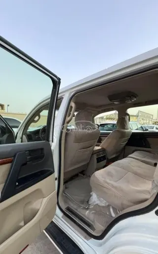Toyota Land Cruiser GXR 2013