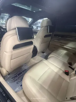بي إم دبليو 7 Series 760 2015