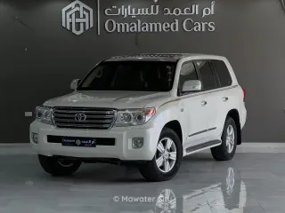 تويوتا لاند كروزر VXR 2013
