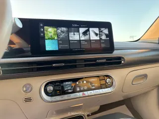 Genesis GV60 2023 — Mawater City