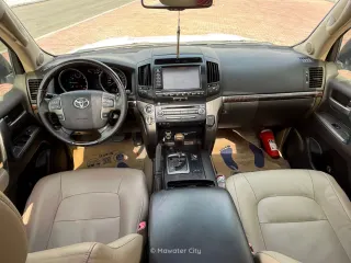 تويوتا لاند كروزر VXR 2010