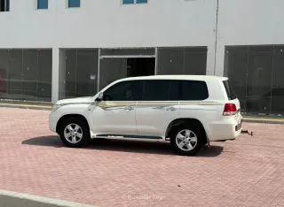 تويوتا لاند كروزر VXR 2010