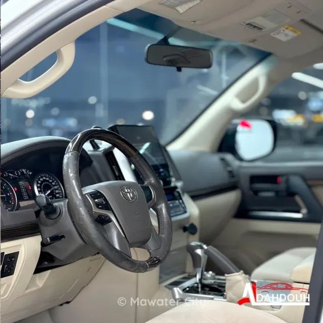 Toyota Land Cruiser GXR 2019