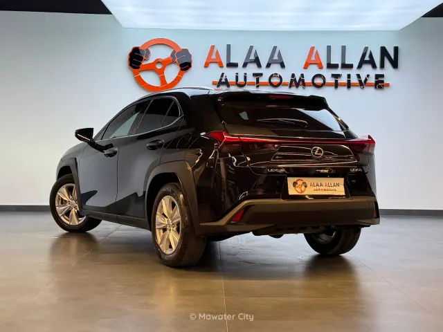 Lexus UX 200 2022