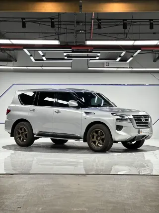 2020 Nissan Titanium