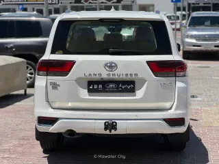 Toyota Land Cruiser VXR 2022