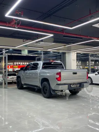 Toyota Tundra 2014