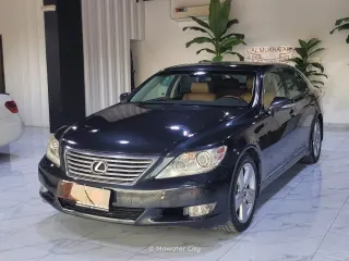 لكزس LS 2010