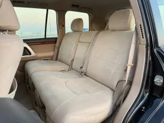 تويوتا لاند كروزر VXR 2012