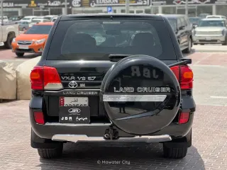 Toyota Land Cruiser VXR 2011