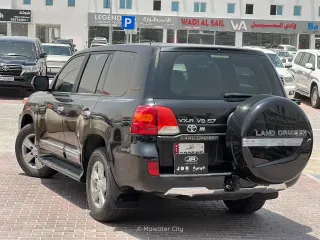 Toyota Land Cruiser VXR 2011