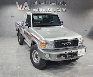 تويوتا LX 2010