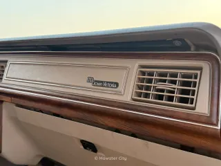 Ford Crown 1987