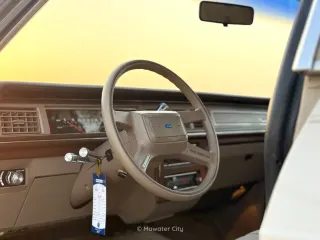 Ford Crown 1987