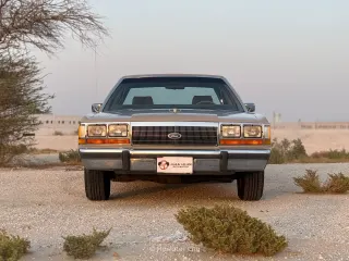 Ford Crown 1987