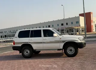 تويوتا لاند كروزر GXR 2001