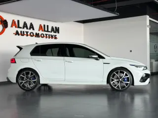 فولكس واجن جولف 2022