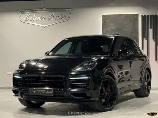 Porsche Cayenne 2022