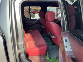 نيسان نافارا LE 2016