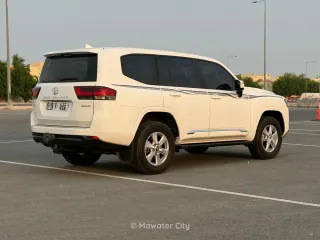 تويوتا لاند كروزر GXR 2024