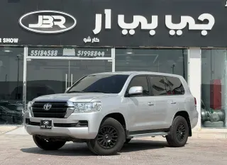 Toyota Land Cruiser GX 2018 — Mawater City