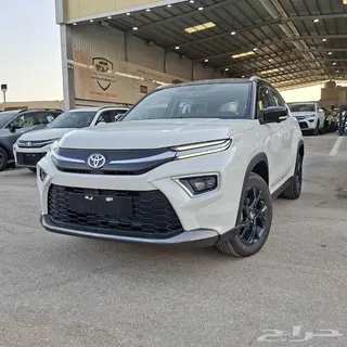 تويوتا اوربان كروزر GLX 2025