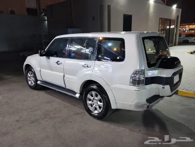 Mitsubishi Pajero 2016