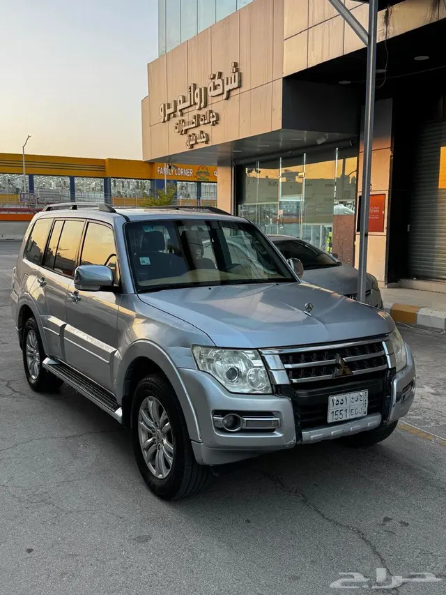 Mitsubishi Pajero 2015