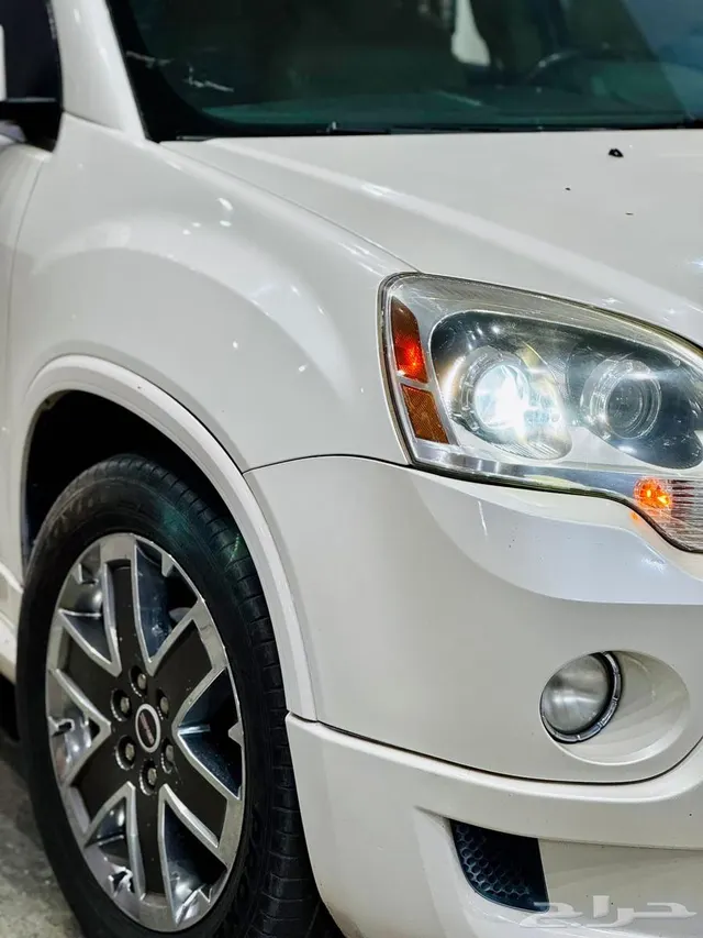 GMC Acadia 2011