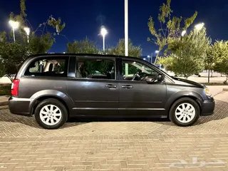 كرايسلر Grand Voyager 2016