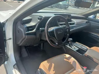 لكزس ES 250 2019