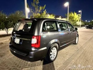 كرايسلر Grand Voyager 2016