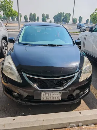 Nissan Tiida 2014